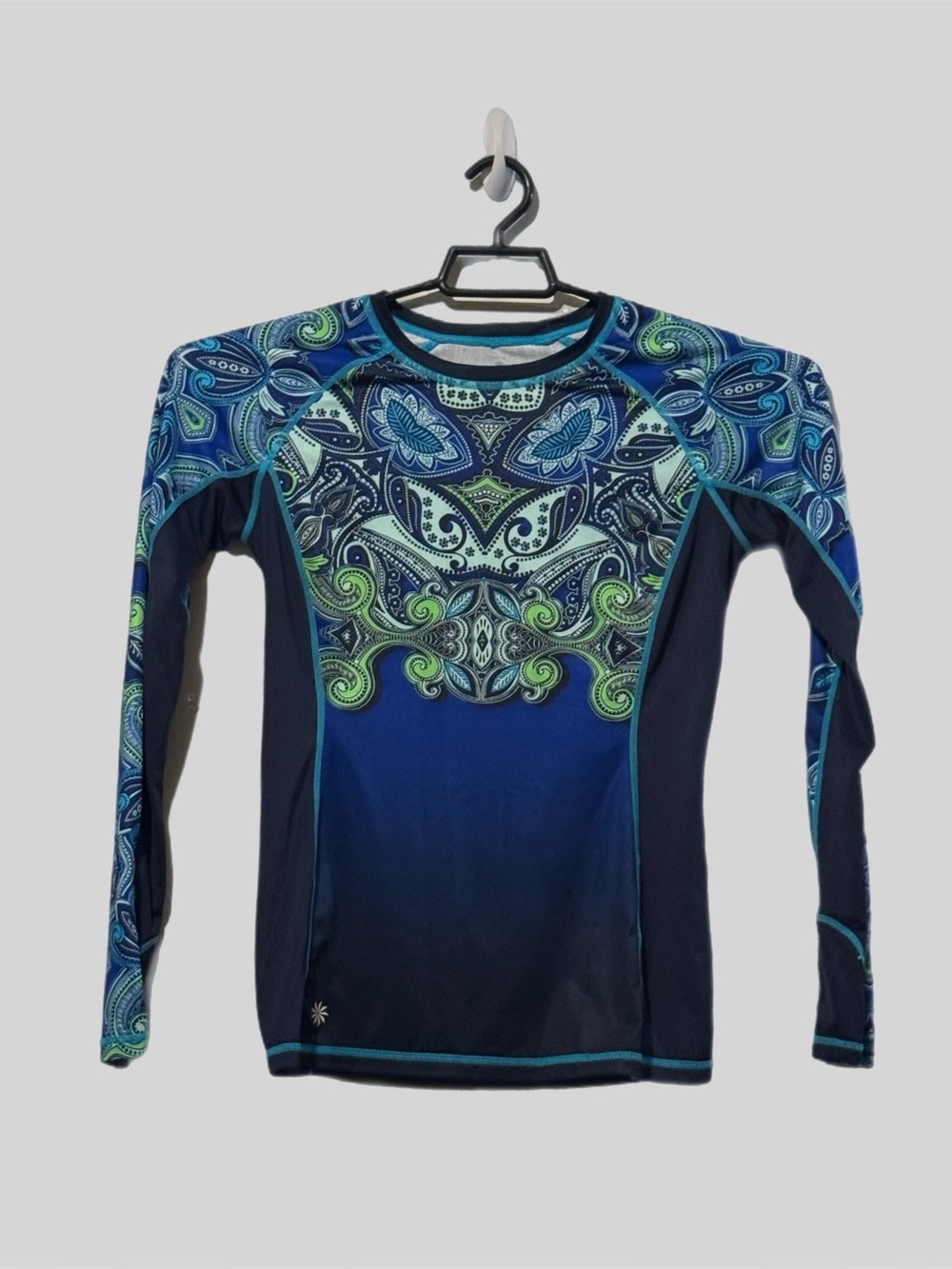 Athleta Runaway Long Sleeve Top S Paisley Blue Run Swim Rash Guard UPF 50 EUC